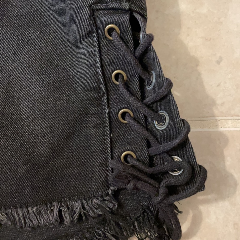 Billabong black jean shorts - Picture 3 of 3